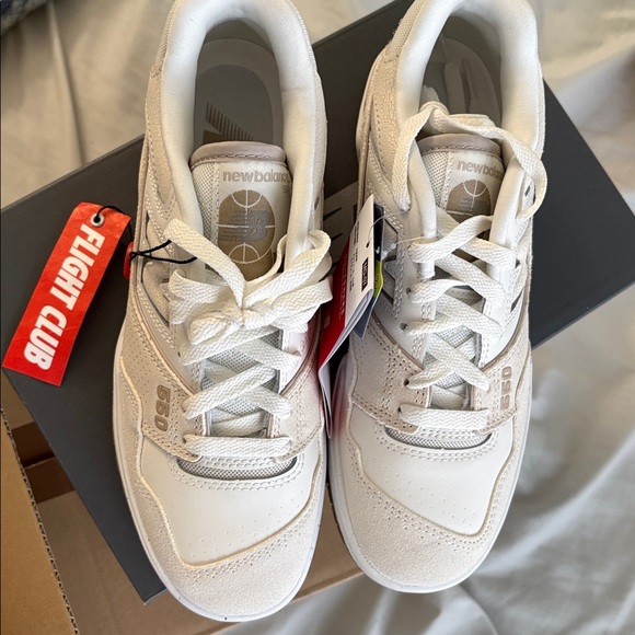 New Balance 550 - Picture 3 of 7